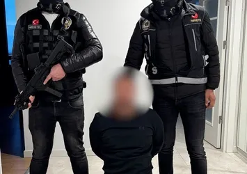 Kırmızı bültenle aranan uyuşturucu taciri İstanbul'da yakalandı