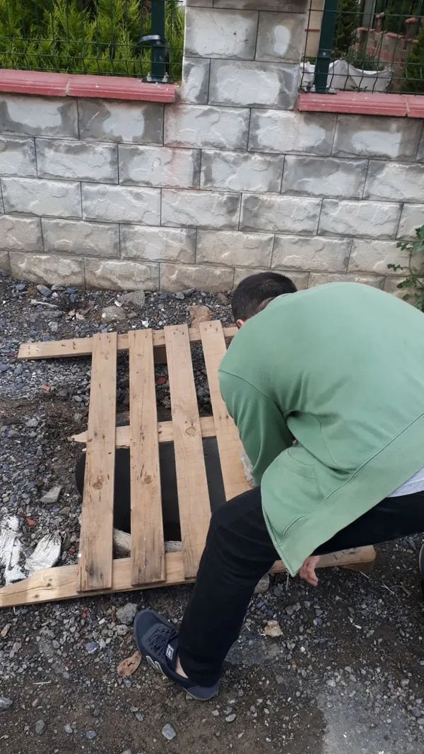 İSKİ rögar kapağını sabitlemeyince çocuk içine düştü: İhmal sonrası ölüm tehlikesi