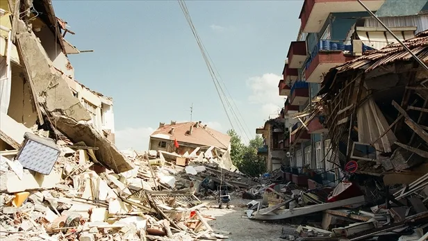 turkiye-genelinde-deprem-tatbikati-2022-deprem-tatbikati-ne-zaman-saat-kacta-12-kasim-deprem-tatbikati-nasil-o-1667901136147.jpg 12 Kasım Deprem Tatbikatı nasıl olacak? Türkiye Genelinde DEPREM TATBİKATI 2022 | Deprem Tatbikatı NE ZAMAN, saat kaçta? - 2