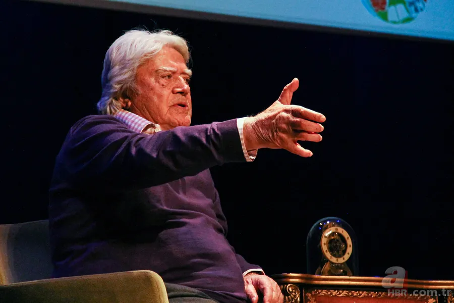 Cüneyt Arkın: Mehmetçiğimiz her yerde destan yazıyor 11