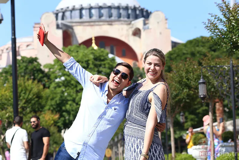 Yabancı turistlerin kartlı ödemeleri yüzde 63 arttı! 15