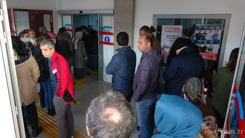 Başkan Erdoğan'ın müjdesi sonrası akın ettiler! SGK'larda EYT yoğunluğu | Milyonların emeklilik sevinci 21