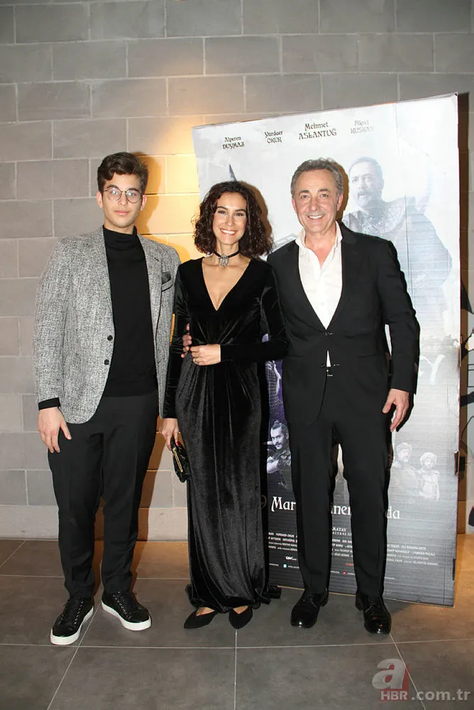 Arka Sokaklar dizisinin Hüsnü Çoban'ı Özgür Ozan çocuklarıyla hayrete düşürdü 21