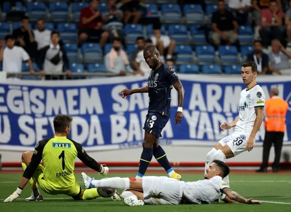 Kasımpaşa – Fenerbahçe 0-6 MAÇ SONUCU ÖZET