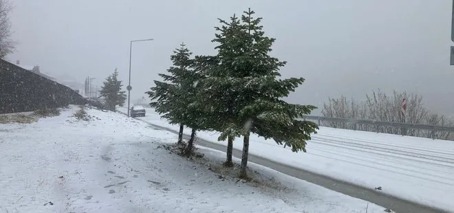 Uludağ’da kar etkili oluyor! Kar kalınlığı 10 santimetreyi geçti