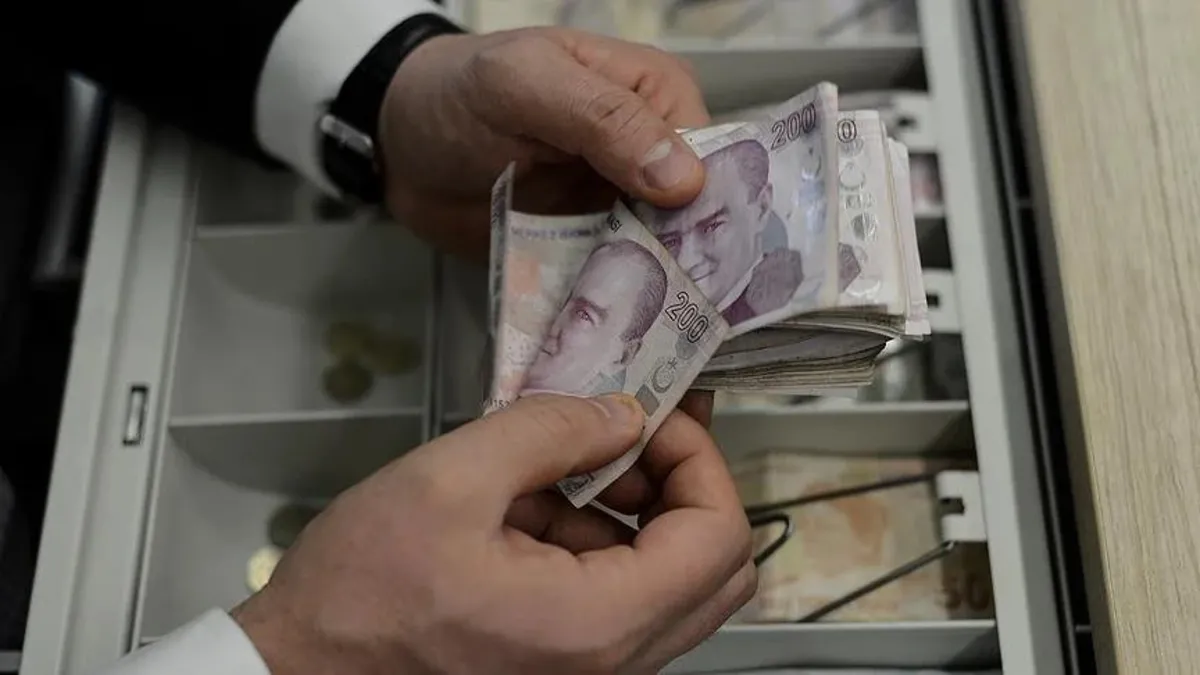 Emekliye zamda 3'lü formül! Ek zam olacak mı? Gelir artırıcı paket masada