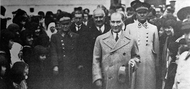 Atatürk’ü ders kitaplarından yırtarak tarihten silemezsiniz! AK Parti’den Güney Kıbrıs Rum Yönetimi’ndeki skandal talimata tepki
