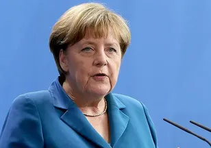 Merkel Alman siyasetine geri mi dönüyor?
