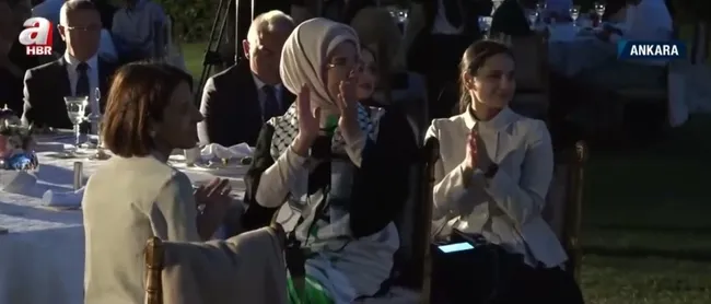 emine-erdogan-baris-muzisyenleri-ile-bulustu-a-habere-ozel-aciklamalar-1658234138425.jpg