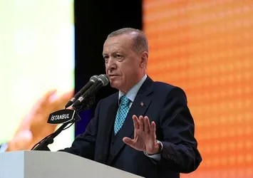 Başkan Erdoğan deprem bölgesinde böyle karşılandı! Depremzedelerden anlamlı pankart: Böylesine muhtaç etme bizi