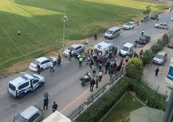 İzmir’de kaza yerinden geçen hemşirenin yaralıyı yaşatma çabası! O anlar kamerada
