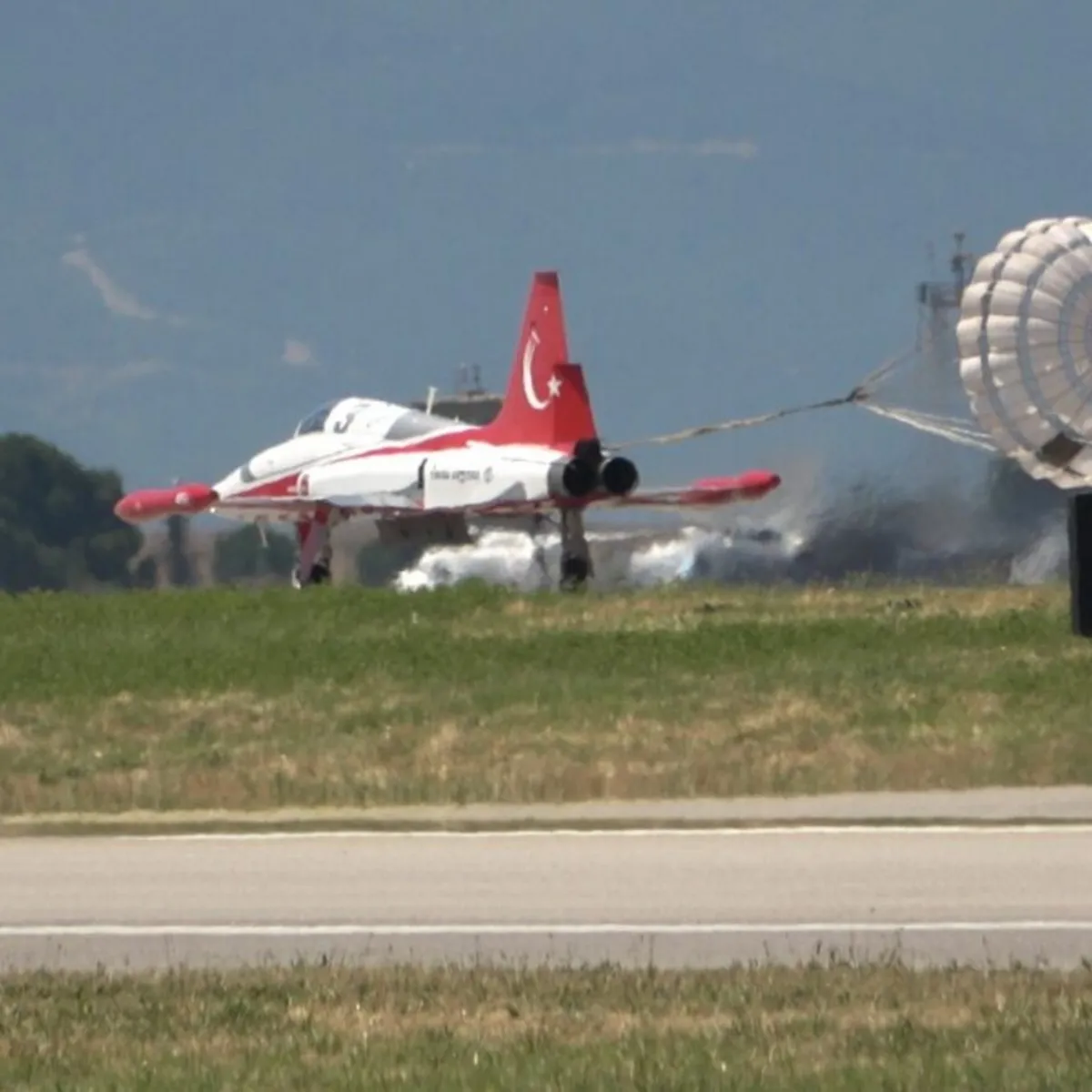 MSB'den açıklama geldi: Çiğli'deki Ana Jet Üssü taşınacak iddiası asılsız çıktı