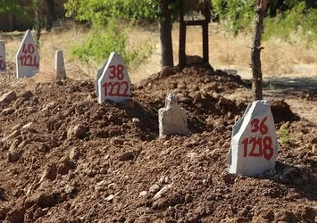 56 PKK'lıyı aileleri teslim almadı