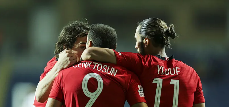 Yusuf Yazıcı'nın çapraz bağları koptu!