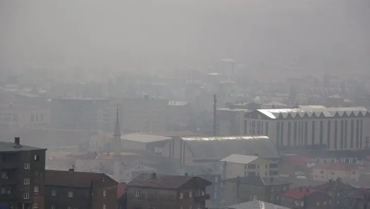Hakkari Yüksekova’da yoğun sis
