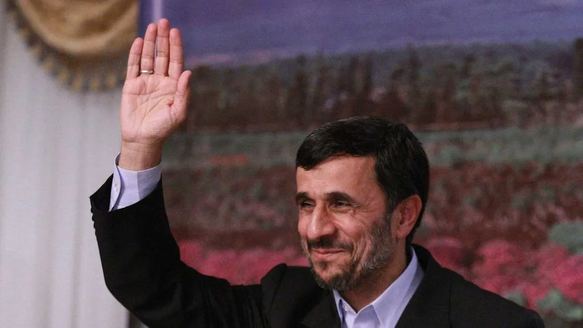 İran'da Ahmedinejad geri mi dönüyor Adaylığı reddedilmesine rağmen yeni açıklama