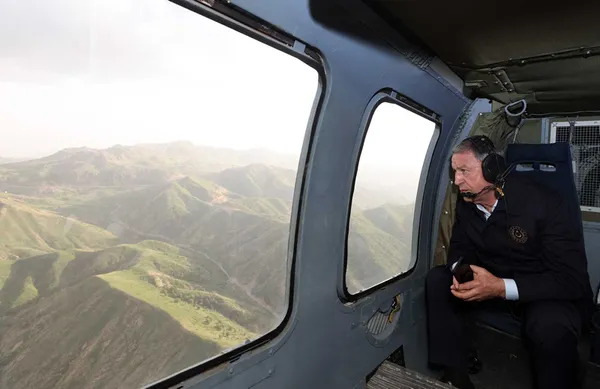Son dakika | Milli Savunma Bakanı Hulusi Akar’dan Yunan parlamenterlere sert tepki: Kavga etmek istiyorsunuz