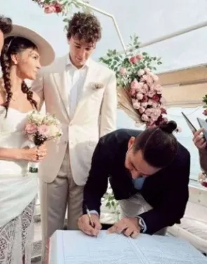 Cedi Osman romantik paylaşımıyla genç kızları yıktı geçti! ‘KALDI MI BÖYLE ADAMLAR!’ NBA yıldızı Ebru Şahin’e aşkını kalbine yazdı 10