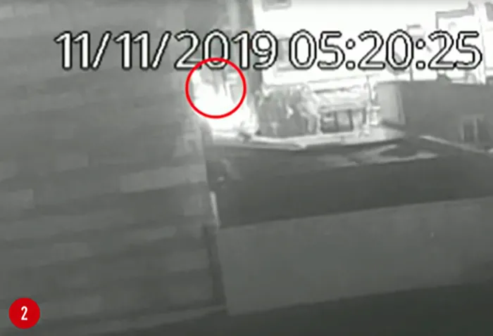 Evinin önünde cesedi bulunmuştu... İngiliz ajanın ölüm anı görüntüleri ortaya çıktı