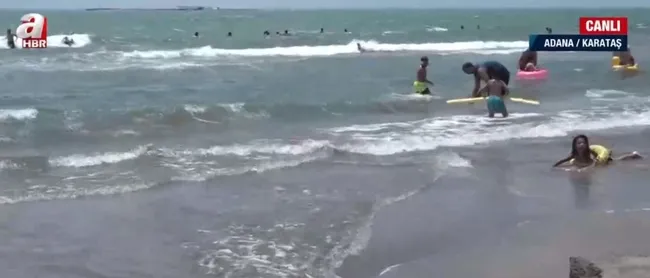 Adana Karataş’ta kanalizasyon denize akıyor! Kirli su plajdan geçerek denize dökülüyor! - 1