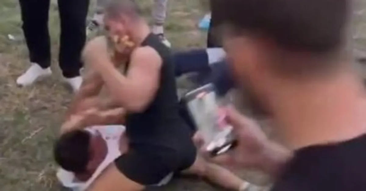 Kaan Kazgan Savaş Cebeci’ye acımadı! Suratını paramparça etti!