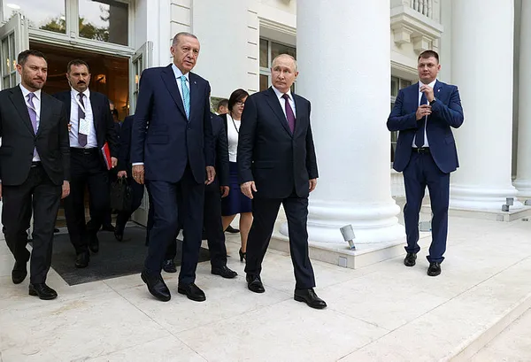Başkan Erdoğan ve Vladimir Putin’den ortak basın toplantısı! Soçi Zirvesi’nde hangi kararlar alındı?