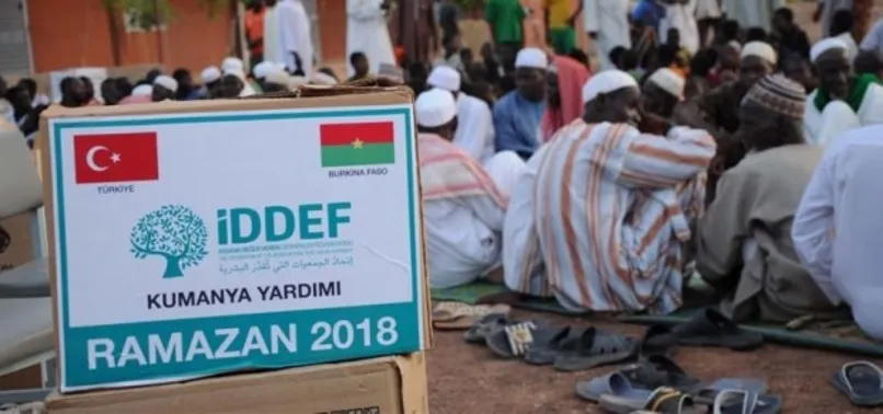 İDDEF 33 ülkede 250 bin kişiye iftar verdi