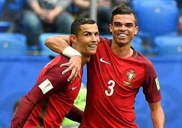 Pepe, Cristiano Ronaldo'yu Beşiktaşa çağırdı