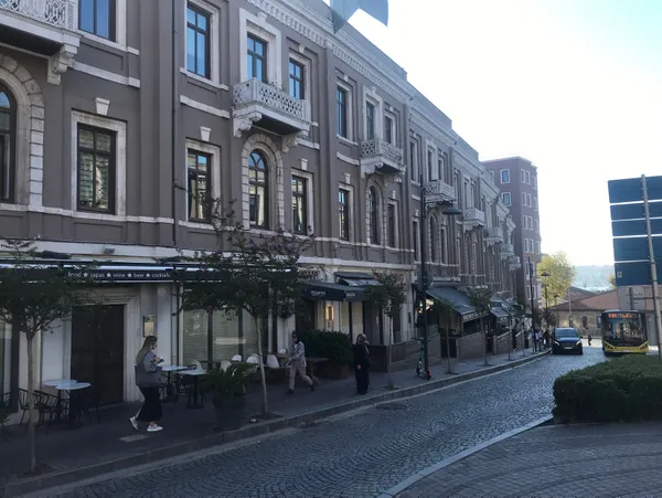 osmanlinin-ilk-toplu-konutlari-akaret-sira-evleri-ataturk-ve-ailesi-de-kalmis-1663487681981.jpg Osmanlı’nın ilk toplu konutları ‘Akaret Sıraevleri’ Atatürk ve ailesi de kalmış! - 8