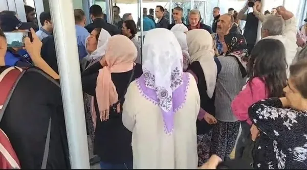 CHP’li Muğla Büyükşehir Belediyesi’nden halka büyük zorbalık! Köylüler darp edilerek salondan çıkarıldı