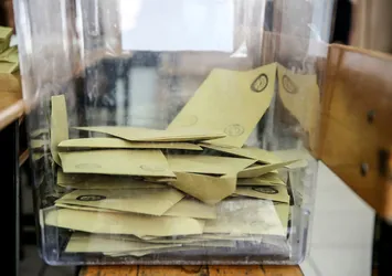Son dakika: YSK'dan 'mühürlü zarf' kararı