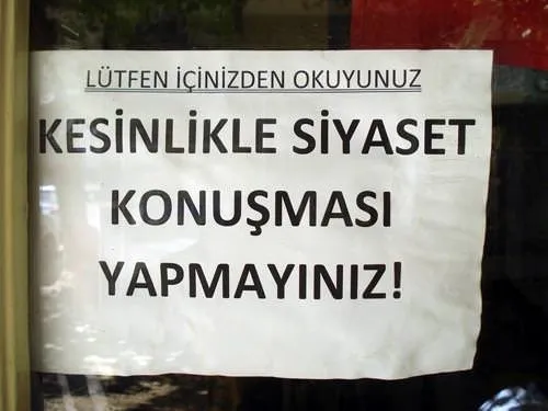 Bu çay ocağında siyaset konuşmak yasak - 1