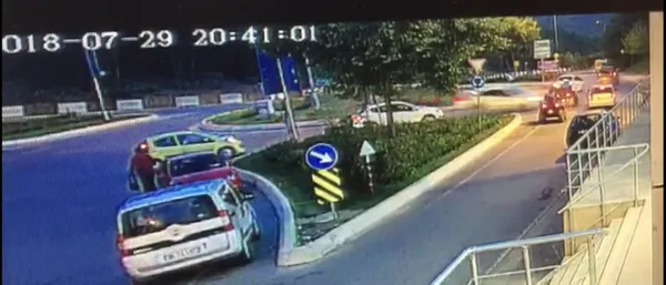 İstanbul'da feci kaza! Metrelerce savruldu, protez bacağı koptu - 2