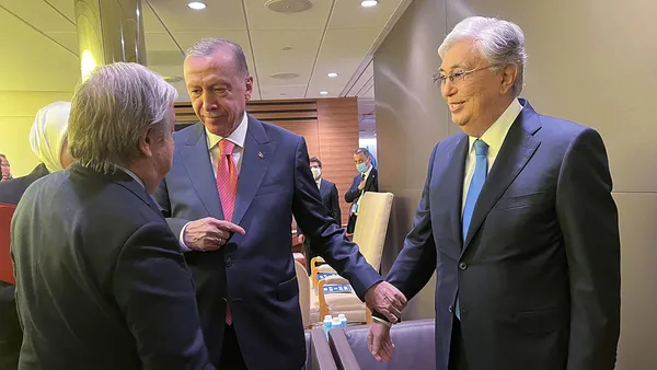 1668702173276.jpg İstanbul sağduyulu diplomasinin merkezi oldu! BM Genel Sekreteri Guterres: Erdoğan'a derin şükranlarımı sunuyorum - 2