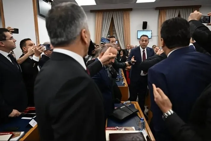 İçişleri Bakanı Yerlikaya’dan CHP’li Başarır’a sert yanıt: Haddini bilerek konuş