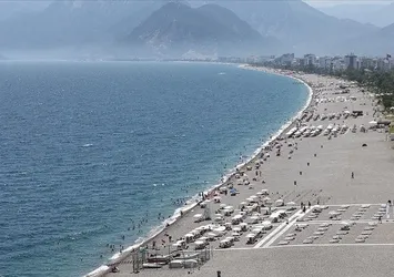 Antalya'da denizlerin akciğerlerine katil yosun tehdidi! Yaşam alanlarını engelliyor