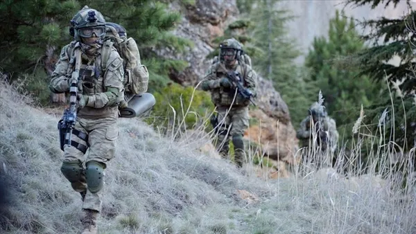 pence-kilitte-etkisiz-hale-getirilen-terorist-sayisi-400u-gecti-1667377065208.jpg Terör örgütü PKK'nın telsiz konuşmaları aciz durumlarını ortaya çıkarttı! Pençe Kilit'te 400'den fazla terörist öldürüldü - 1
