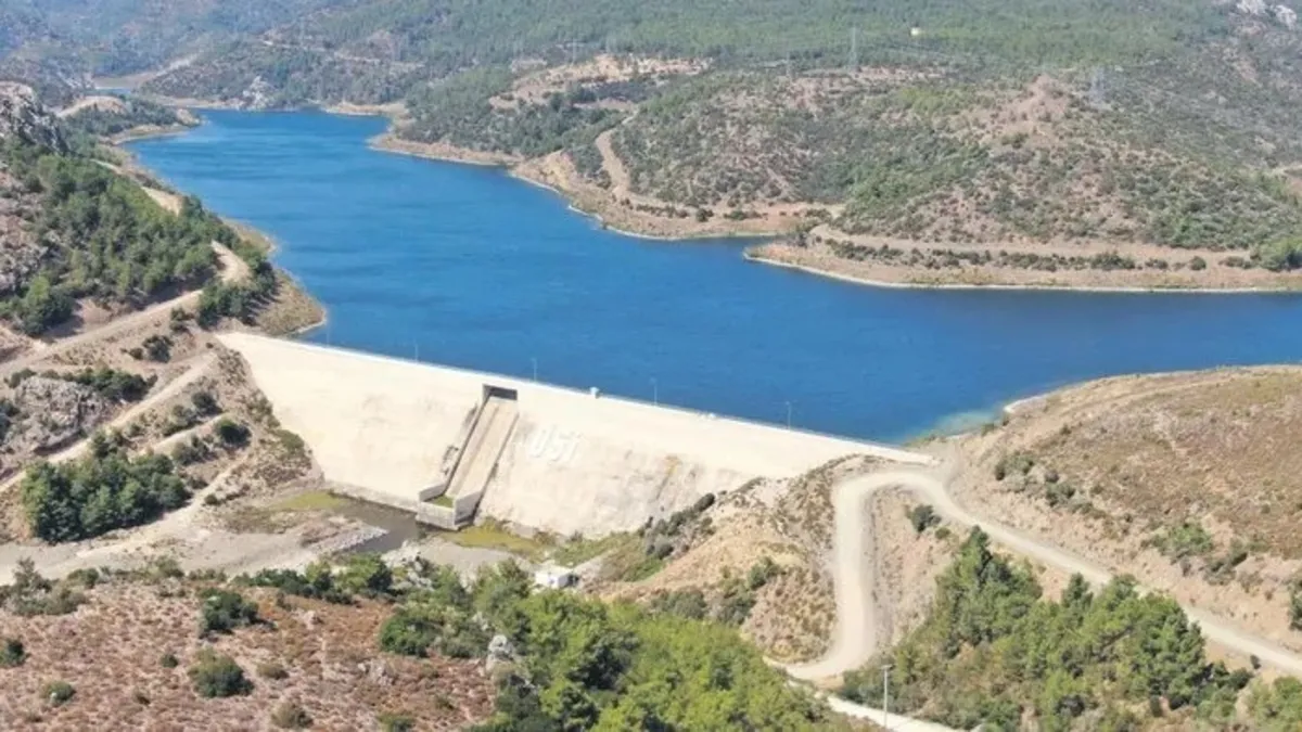 Devlet barajları açtı İzmir Çeşme suya kavuştu!