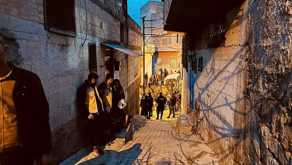 sanliurfada-korku-dolu-anlar-bina-coktu-1-kisi-enkaz-altinda-1707844051895.jpeg Şanlıurfa'da korku dolu anlar! Bina çöktü: Enkaz altında kalan vatandaş hayatını kaybetti - 2