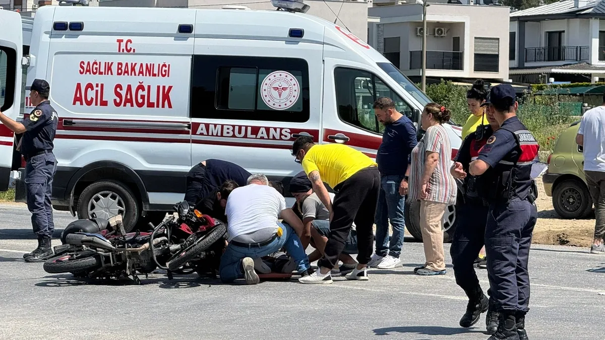 Kuşadası’nda iki motosiklet çarpıştı: 2 yaralı