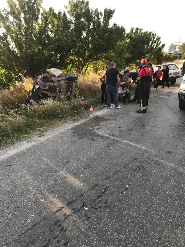 denizlide-korkunc-kaza-coucklarina-bakayim-derken-karsidan-gelen-aracla-carpisti-6-aylik-bebek-hayatini-kaybet-1656568047330.jpg Denizli'de korkunç kaza! Çocuklarına bakayım derken karşıdan gelen araçla çarpıştı | 6 aylık bebek hayatını kaybetti - 2