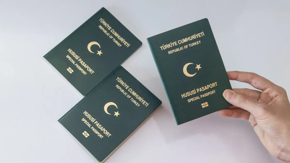 meb-pasaport-basvurularini-dijital-ortama-tasidi-yesil-ve-gri-pasaport-nasil-alinir-1782974461760.jpg SMS bilgilendirmesinin ardından pasaport işlemleri nüfus müdürlüğünde tamamlanacak. (Foto: AA)