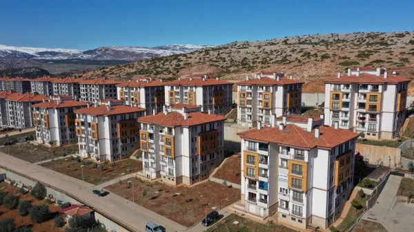 1680116130074.jpg Devlet milletinin yanında! Sinop ve Kastamonu'da yaralar sarıldı depremin vurduğu 11 ilde de sarılacak - 3