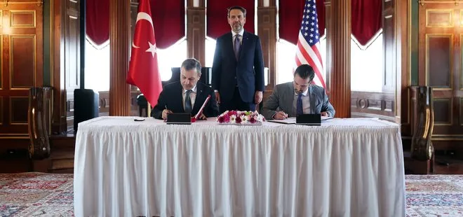 Dev LNG işbirliği! Bakan Bayraktar duyurdu: Türkiye yılda 2,5 milyon ton üretim sağlayacak