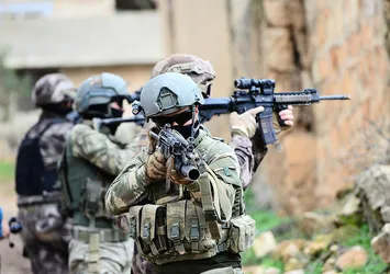 Afrin'de 12 köy ve 2 kritik nokta terörden temizlendi