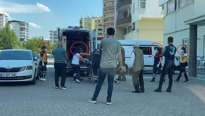 1719925919634.jpeg Kötü koku ihbarı sonucu bulundu! Eve giren ekipler baygınlık geçirdi - 1