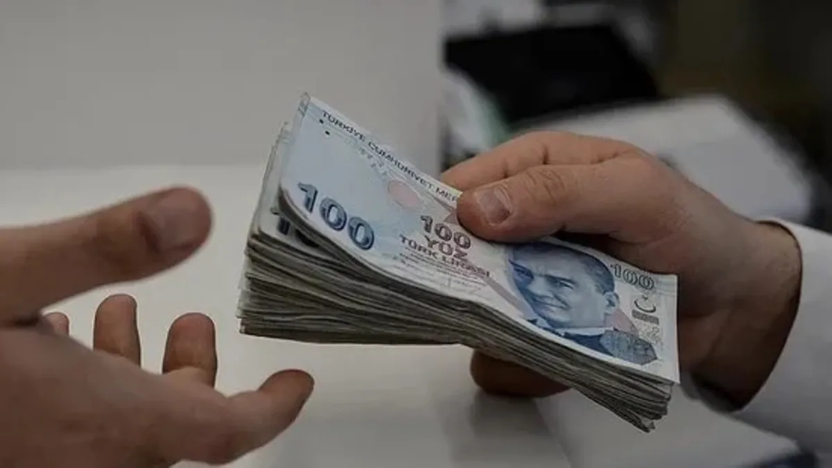 Milyonlarca kişi için yeni dönem! 2026’da neler değişecek, maaşlar ve izinler nasıl olacak?