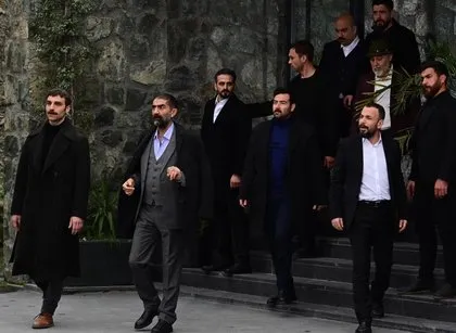 Ben Bu Cihana Sığmazam’da Cezayir hasımlarını köşeye sıkıştırıyor!