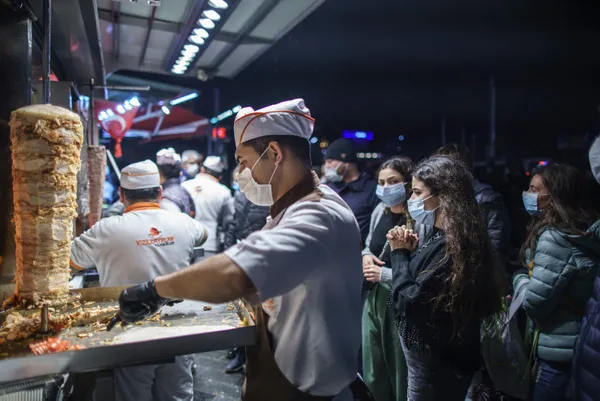 Beyindeki o bölgeyi manipüle ediyor! Koronavirüsün yeni bir belirtisi ortaya çıktı! - 1