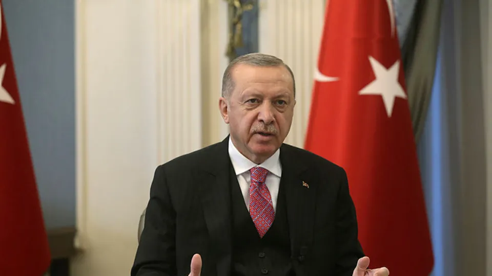 Son dakika: AK Parti’ye farklı partilerden 8 belediye başkanı geçti! Başkan Erdoğan’dan flaş mesaj | Video izle